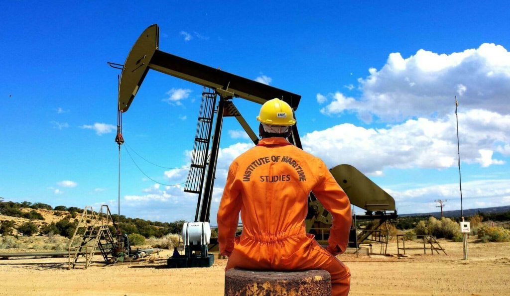 Oil Rig Drill Engineer Equipment Extraction 1454193 Pxhere.com 1 1024x595